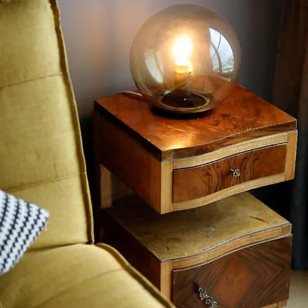 Aviator House Lx